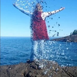 Meet your Posher, Joy